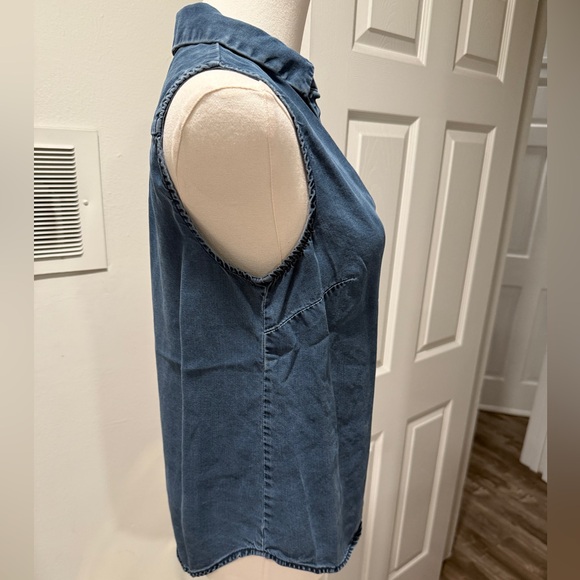 A New Day Sleeveless Denim Button-Down Shirt - Picture 3 of 5